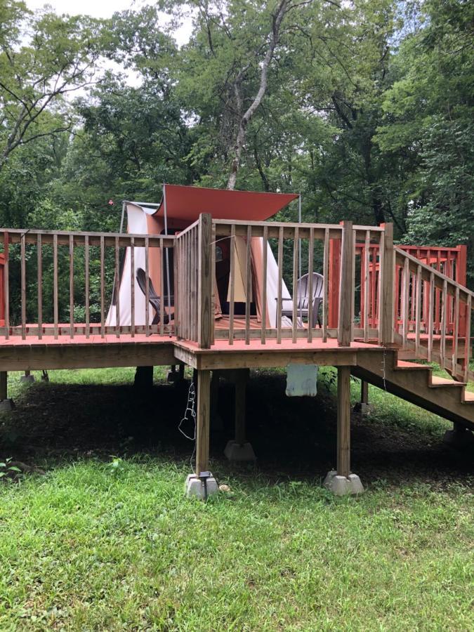 Glampin' In Style-Broken Bow Hotel Exterior photo