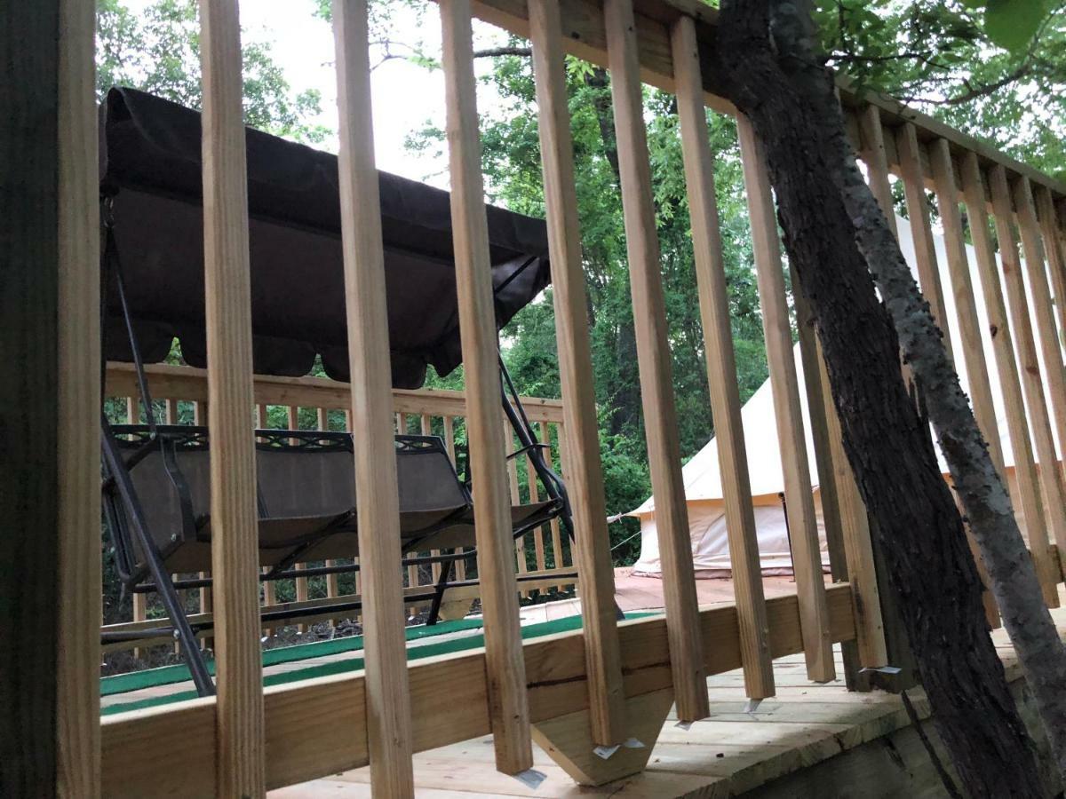 Glampin' In Style-Broken Bow Hotel Exterior photo