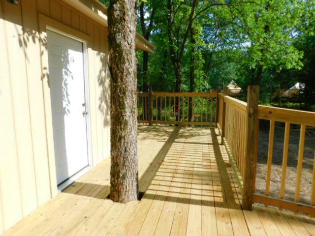 Glampin' In Style-Broken Bow Hotel Exterior photo